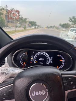 جیپ گراند شیرۆکی